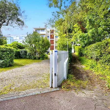 Apartment Pereire - T2 Front De Avec Balcon Et Parking - Fr-1-433-26